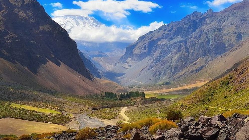 Cajón del Maipo - Embalse El Yeso and Termas de Colina