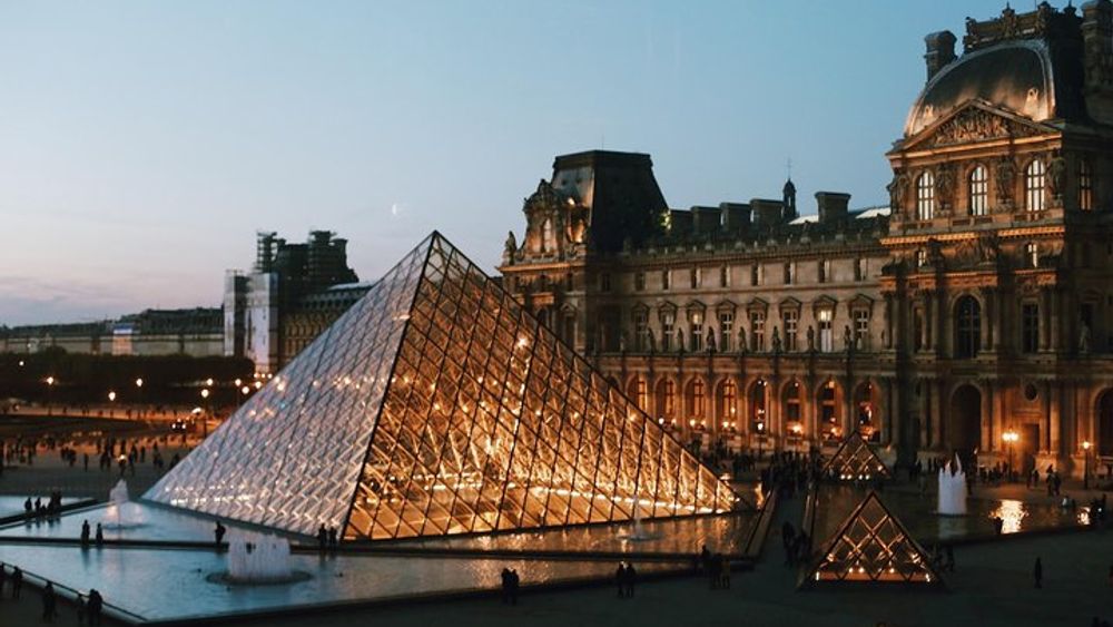 Louvre Museum Paris - Exclusive Guided Tour (Reserved Entry Included!)
