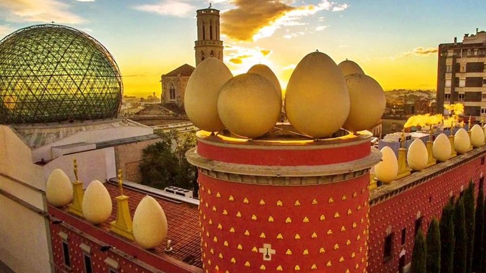 From Barcelona: Private Girona and Figueres with Dali Museum Tour