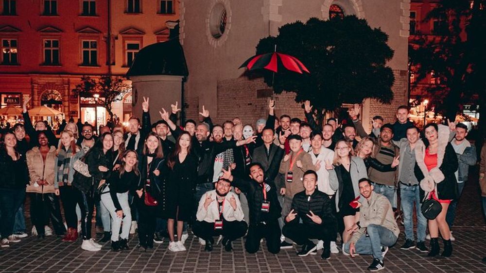 1 Hour Open Bar Crawl + VIP Entry to the Best Clubs in Krakow