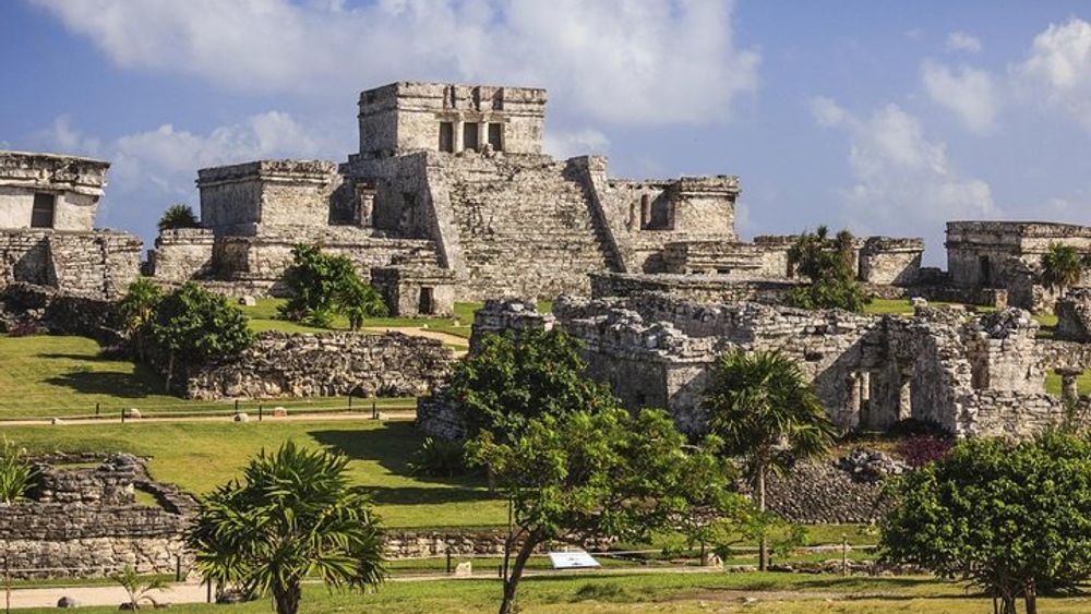 Tulum and Coba Ruins with Cenote Swim and Lunch from Cancun