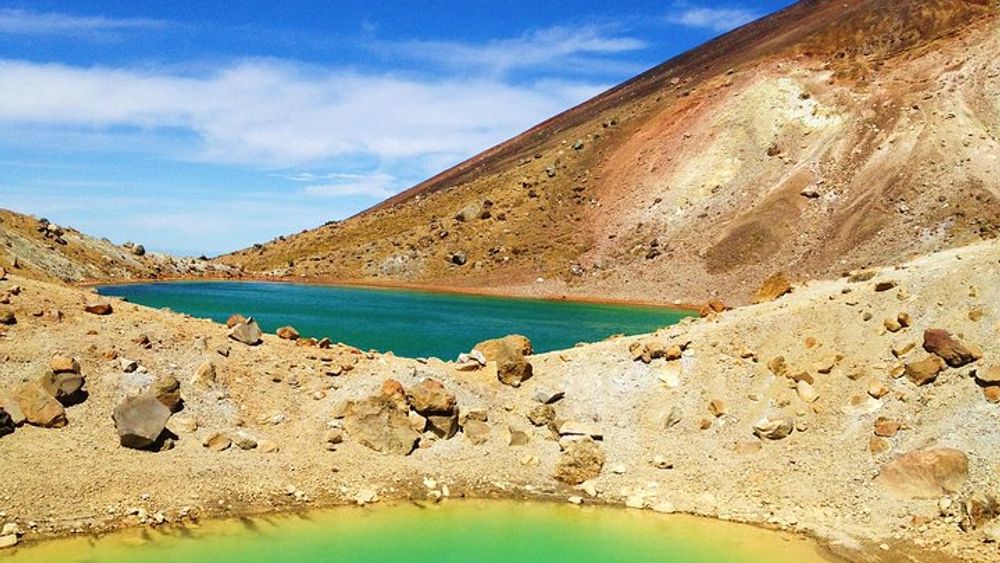 Tongariro Alpine Crossing Ketetahi Shuttle