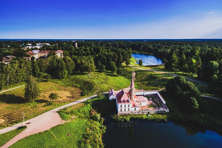 Private Gatchina Tour from St Petersburg with Friendly Local Guide