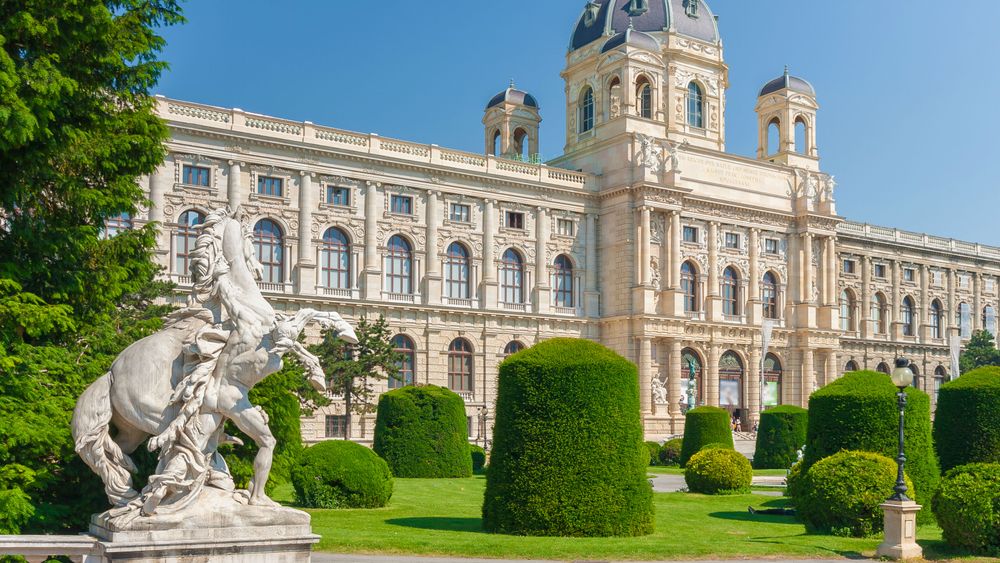 Kunsthistorisches Museum & Imperial Treasury: Skip The Line