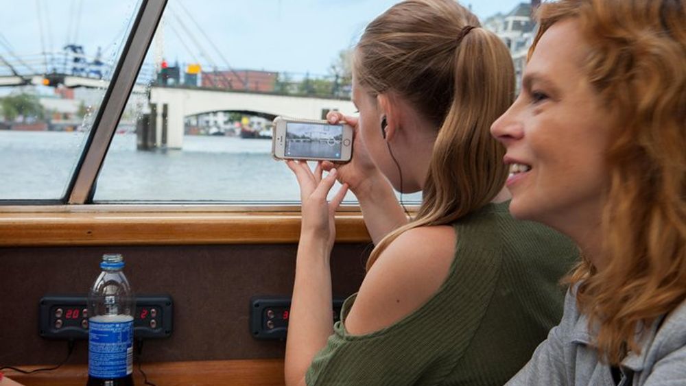 Amsterdam Highlights 1-hour Canal Cruise with Audio Guide