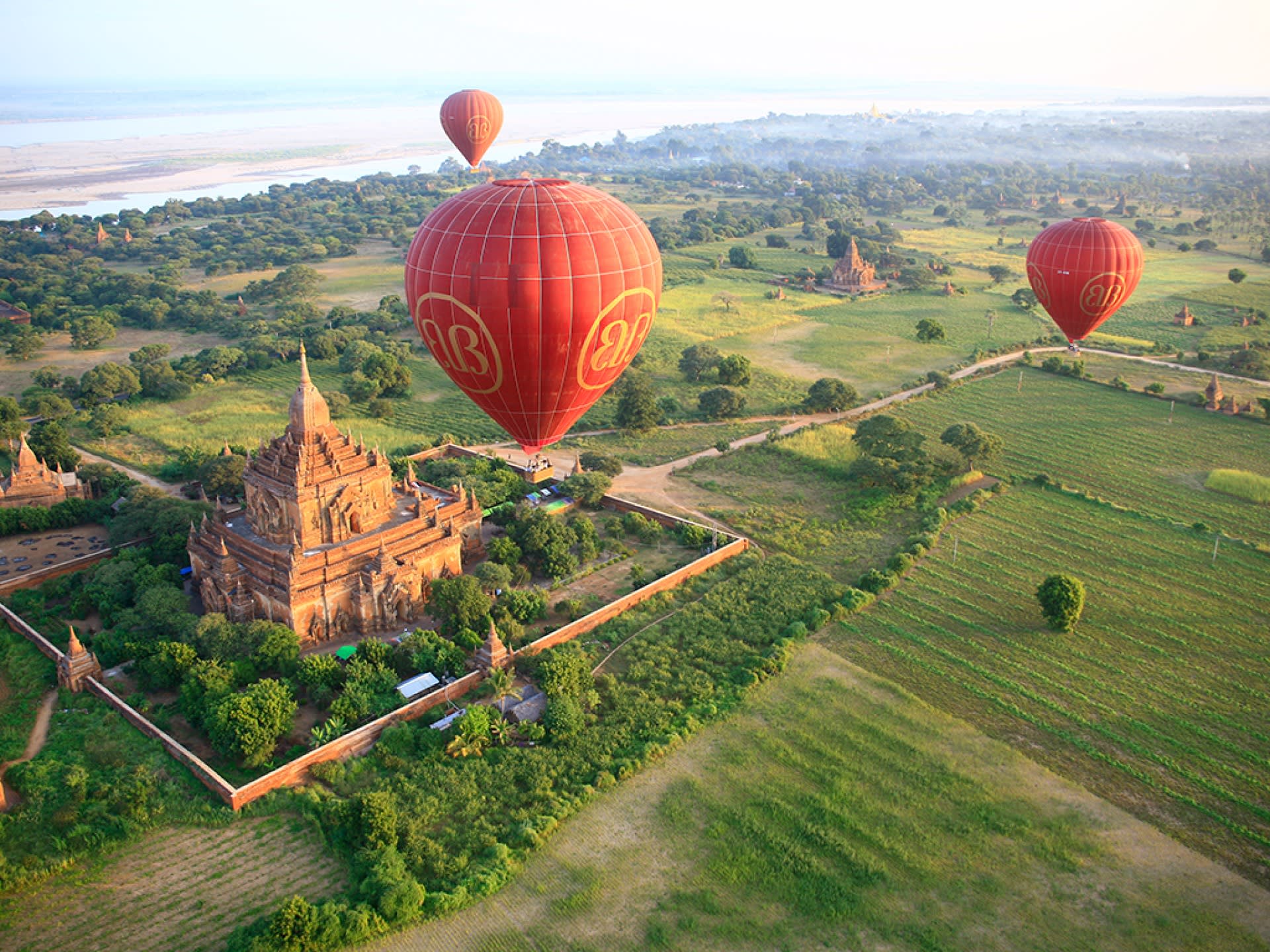 Baloons over Bagan