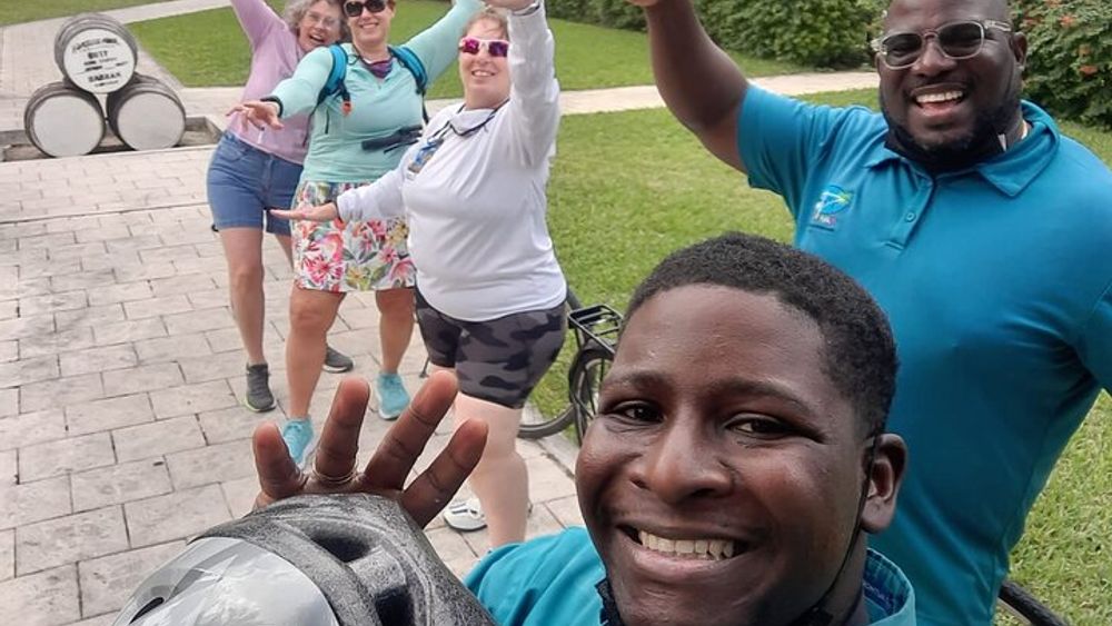 Nassau Small-Group E-Bike Tour