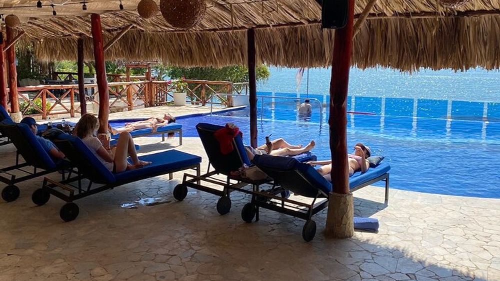 Pasadia Hotel Isla Real Bocachica