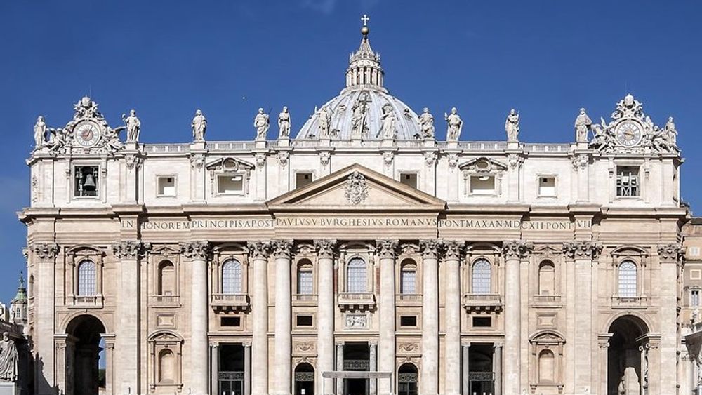 Vatican Museums Tour with Sistine Chapel, St Peter's Basilica