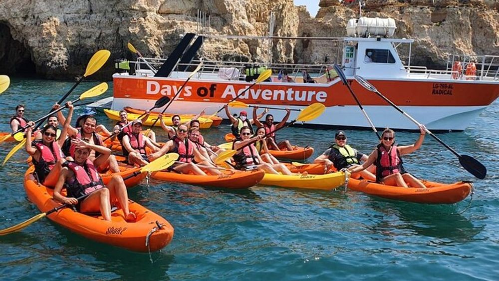 Kayak Adventure to go inside Ponta da Piedade Caves/Grottos and see the Beaches
