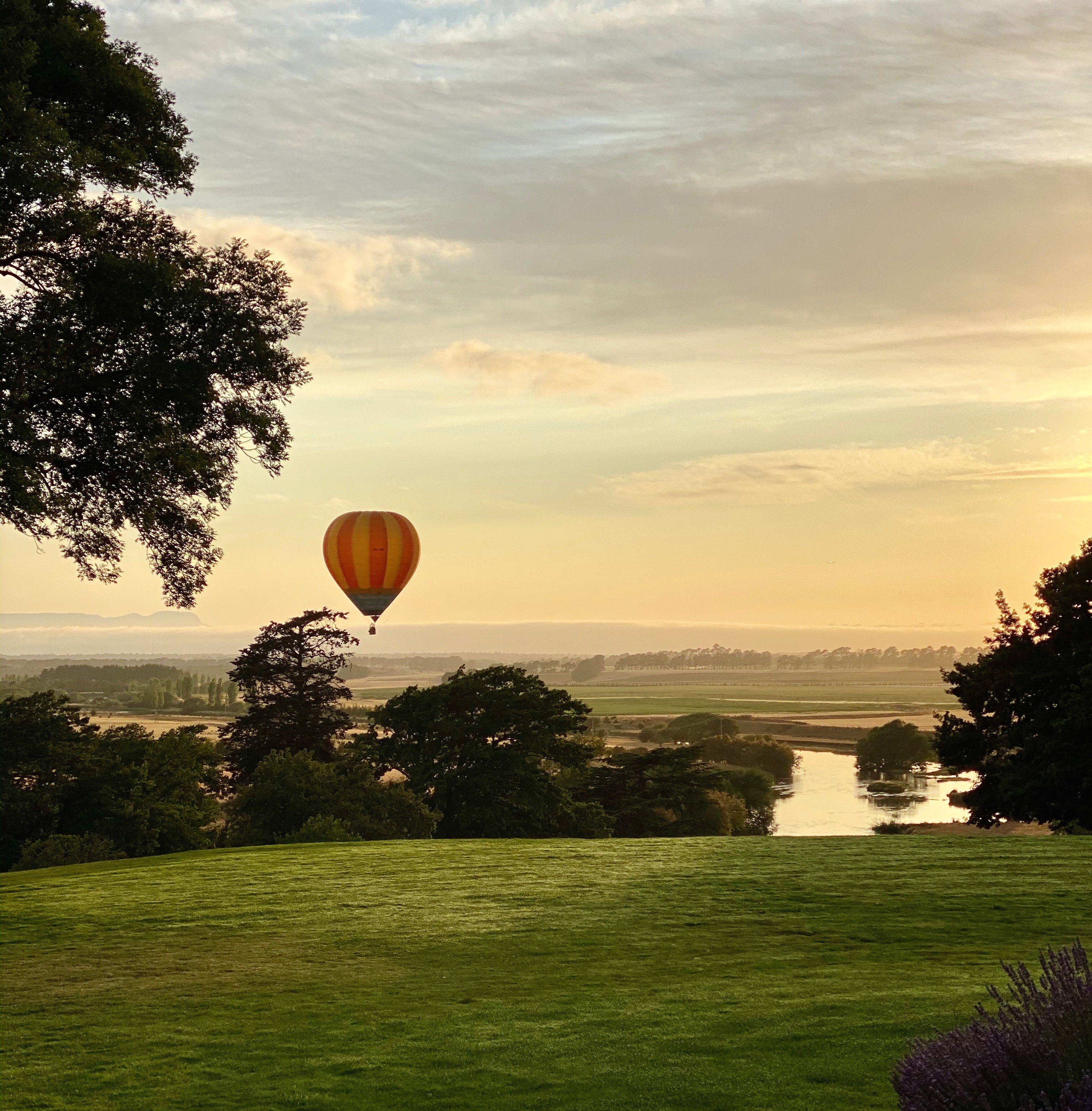 Ballooning over the Avon Valley, Perth