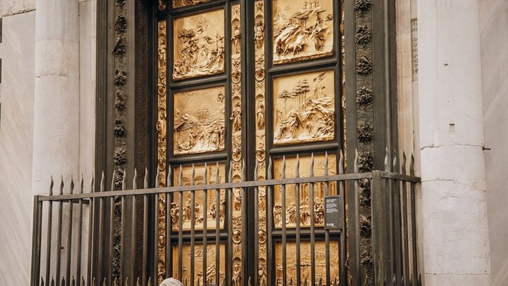Florence in a Day: Michelangelo's David, Uffizi and Guided City Walking Tour