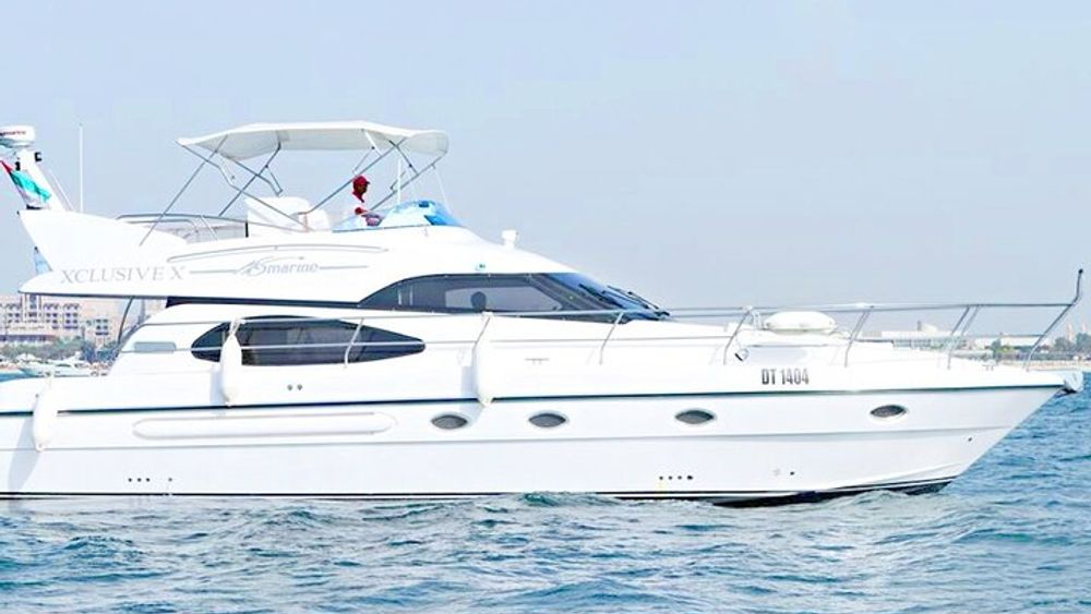 Dubai 3-Hour Private Luxury Yacht Charter