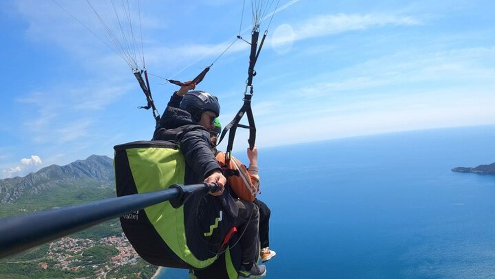 Paragliding in Budva