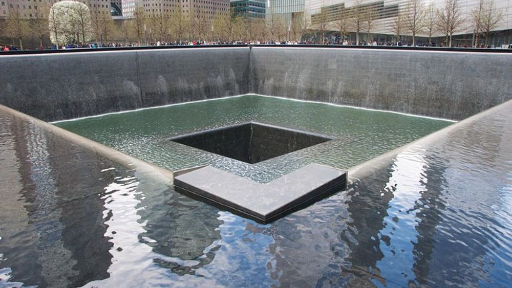 NYC 9/11 Memorial, Lower Manhattan Guided Walking Tour