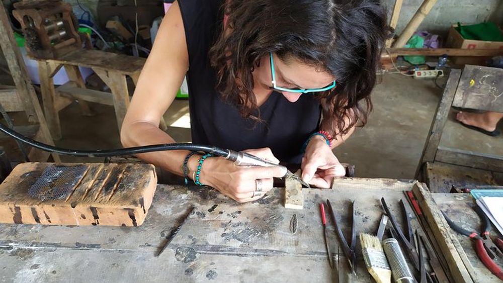 Silver jewelry making class in Ubud