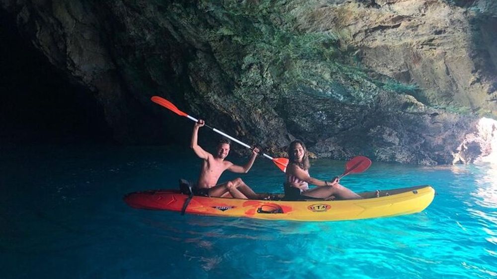 Excursión Kayak y Snorkelling en Acantilados de Maro Cerro Gordo
