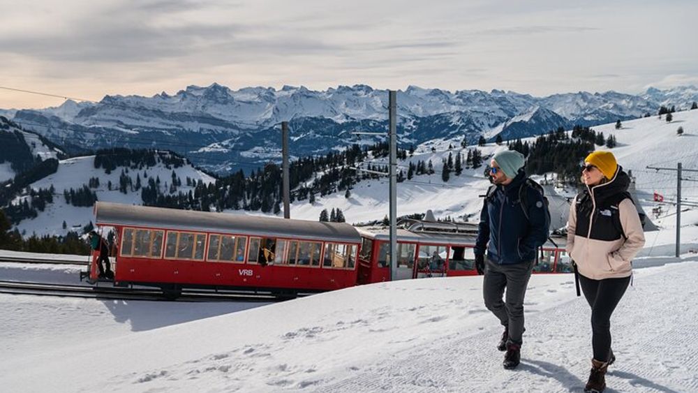 Queen of the Mountains Roundtrip: Mount Rigi, Lake Lucerne, and a Spa