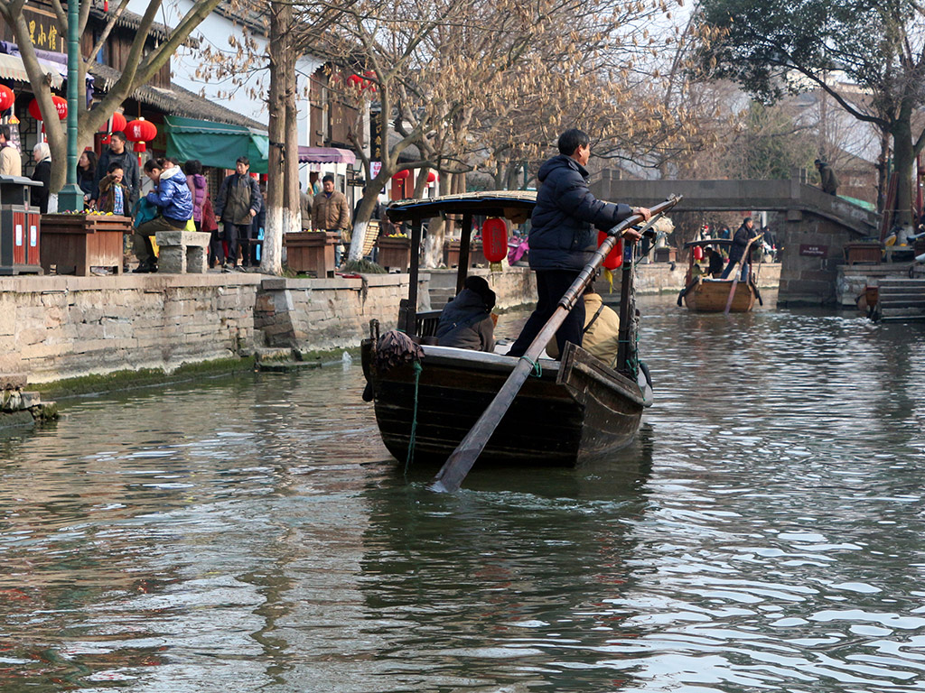Zhujiajiao Water Town & Night Cruise Tour with Dinner