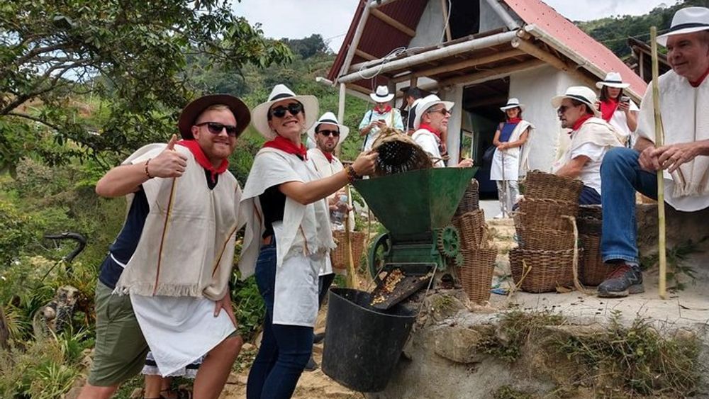Coffee Farm and Comuna 13 Tour with Cable Car Ride