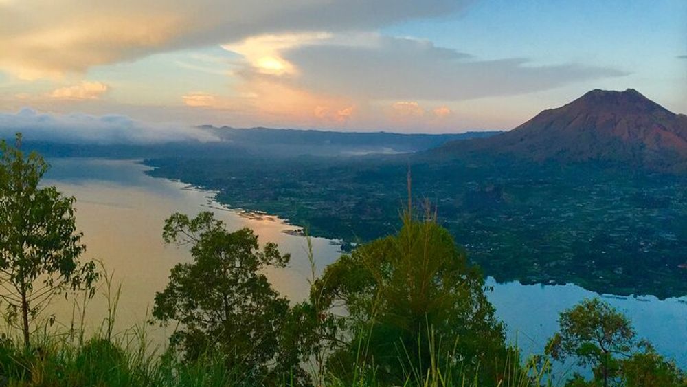 Instagram Tour with Photographer - DESIGN Your Own Trip