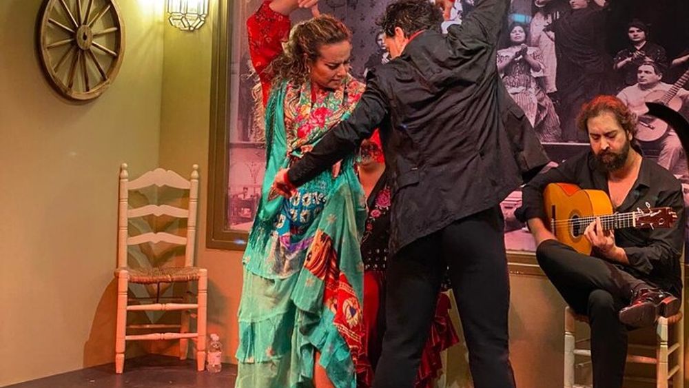 Flamenco Show Seville - La Cantaora (Tablao and Restaurant)