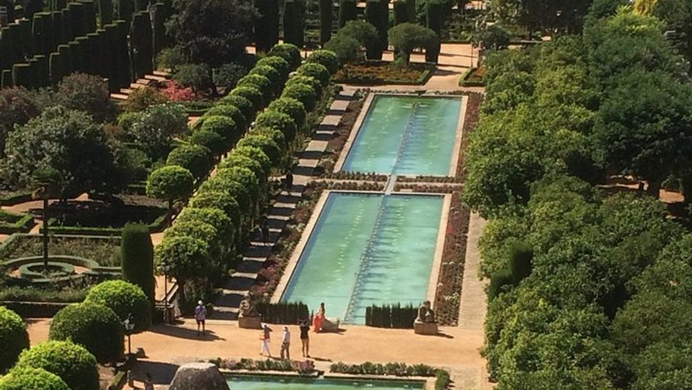 Guided tour of the Alcazar de los Reyes Cristianos in Spanish