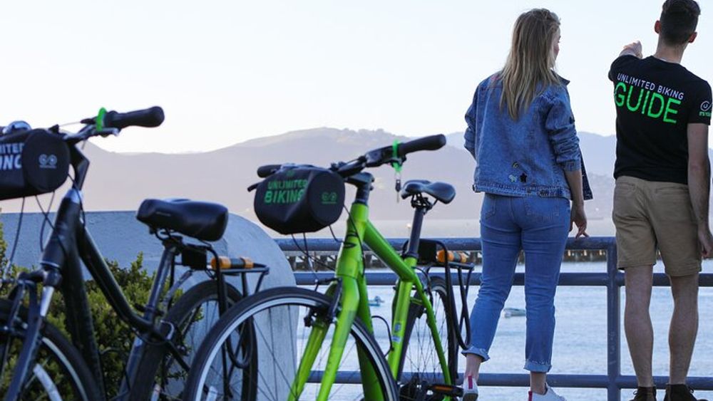 Santa Monica and Venice Beach Electric Bike Tour