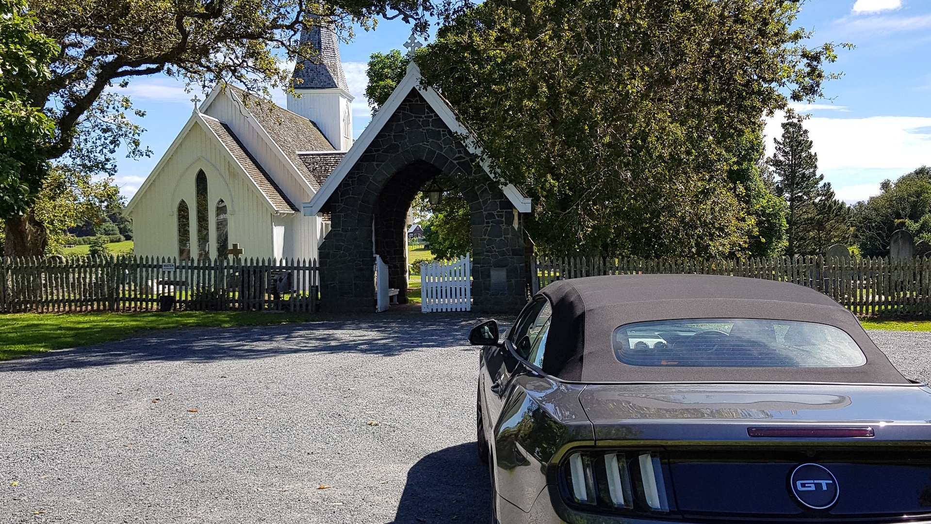 "STEEPLE CHASE" 2 hour V8 ride
