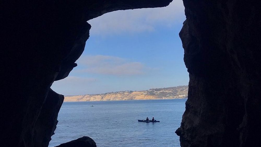 La Jolla Sea Caves Kayak Tour For Two (Tandem Kayak)