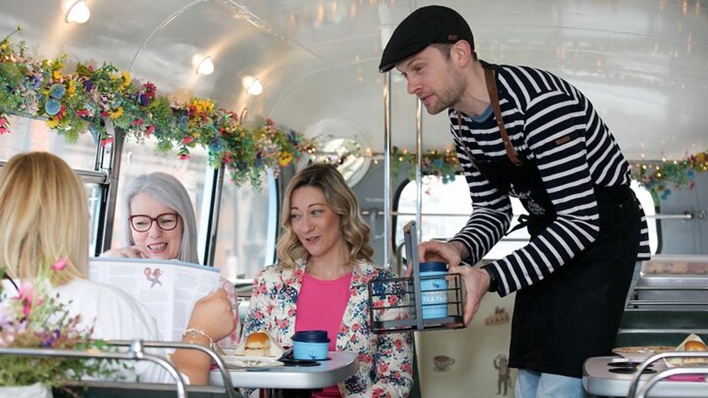 Afternoon Tea Bus Tour in Dublin