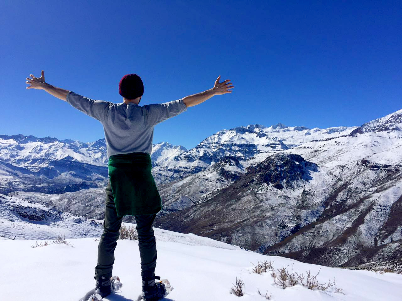 Snow Hike - Snowshoeing in Cajón del Maipo from Santiago