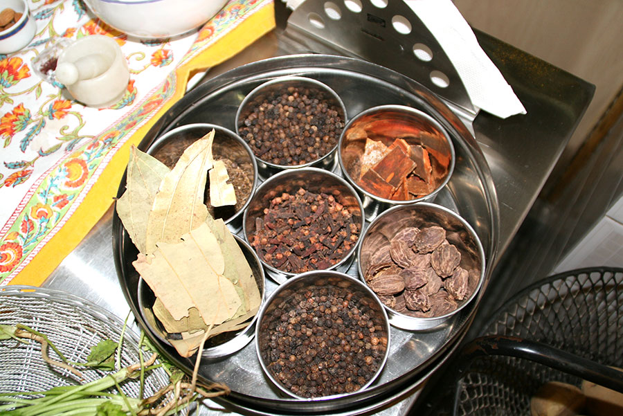 Rajasthani Cuisine from the Royal House of Bhainsrorgarh