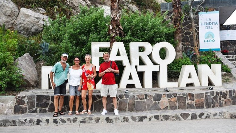 Mazatlan Small-Group City Tour with Lighthouse and Creston