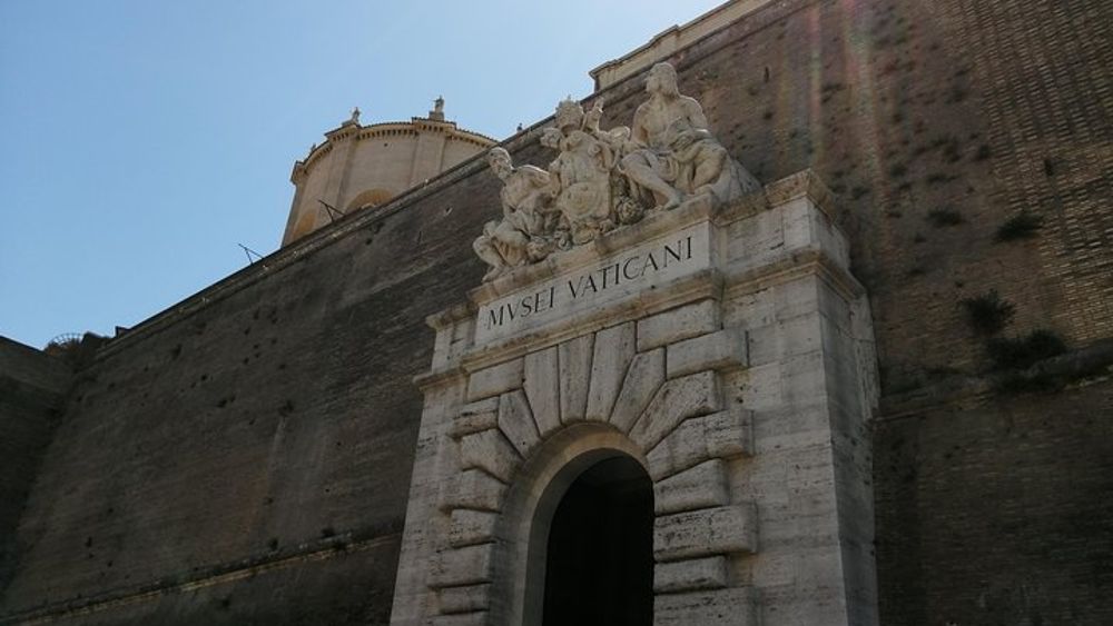 Vatican Museums & Sistine Chapel Skip-the-Line Ticket + Tour