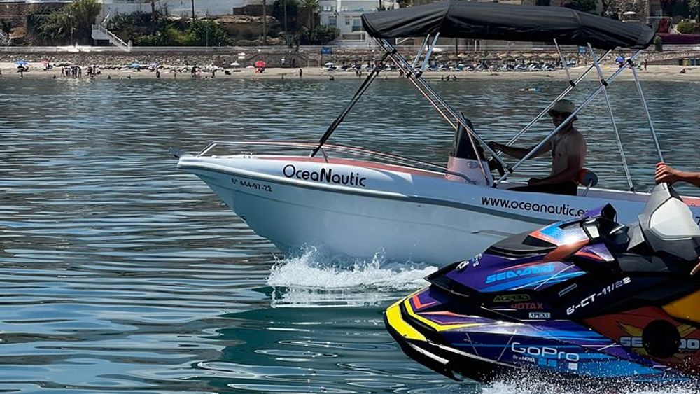 Alquiler de barco sin titulacion en Malaga