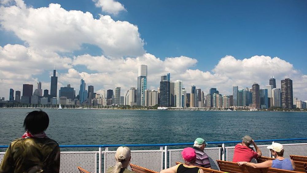 Lake Michigan Skyline Cruise in Chicago