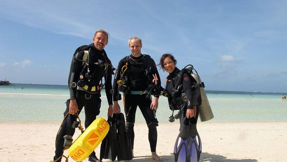 WaterColors - Discover Scuba Diving in Boracay