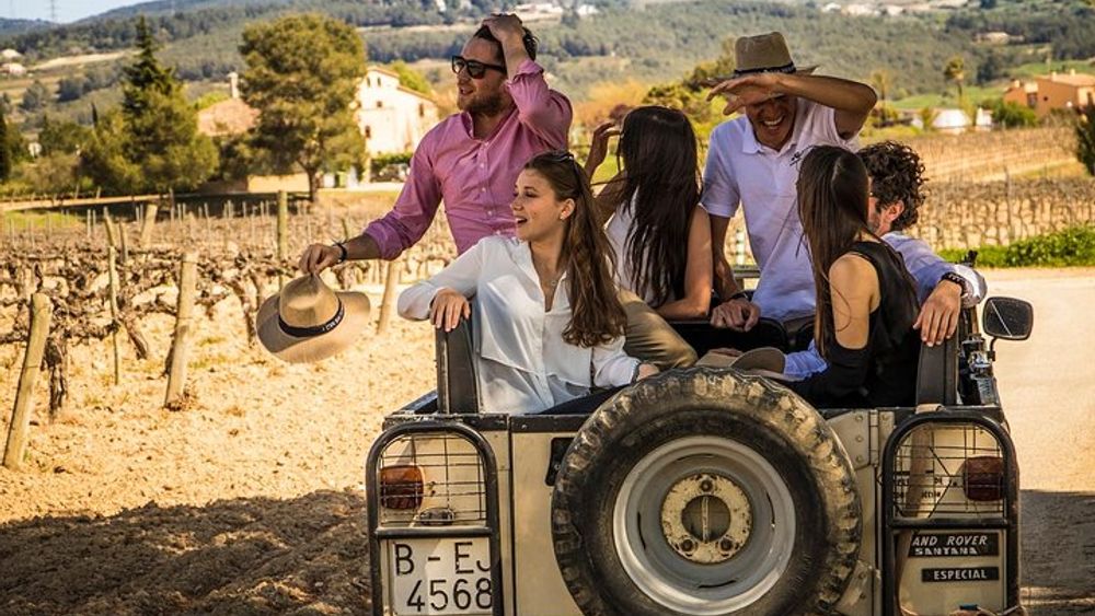 Cava and Wine Tasting Small-Group by 4WD from Barcelona