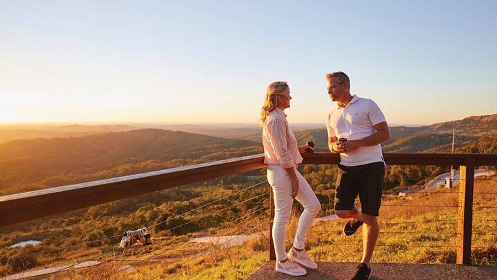 Sunshine Coast & Noosa Scenic Food & Wine Tour Inc. Lunch