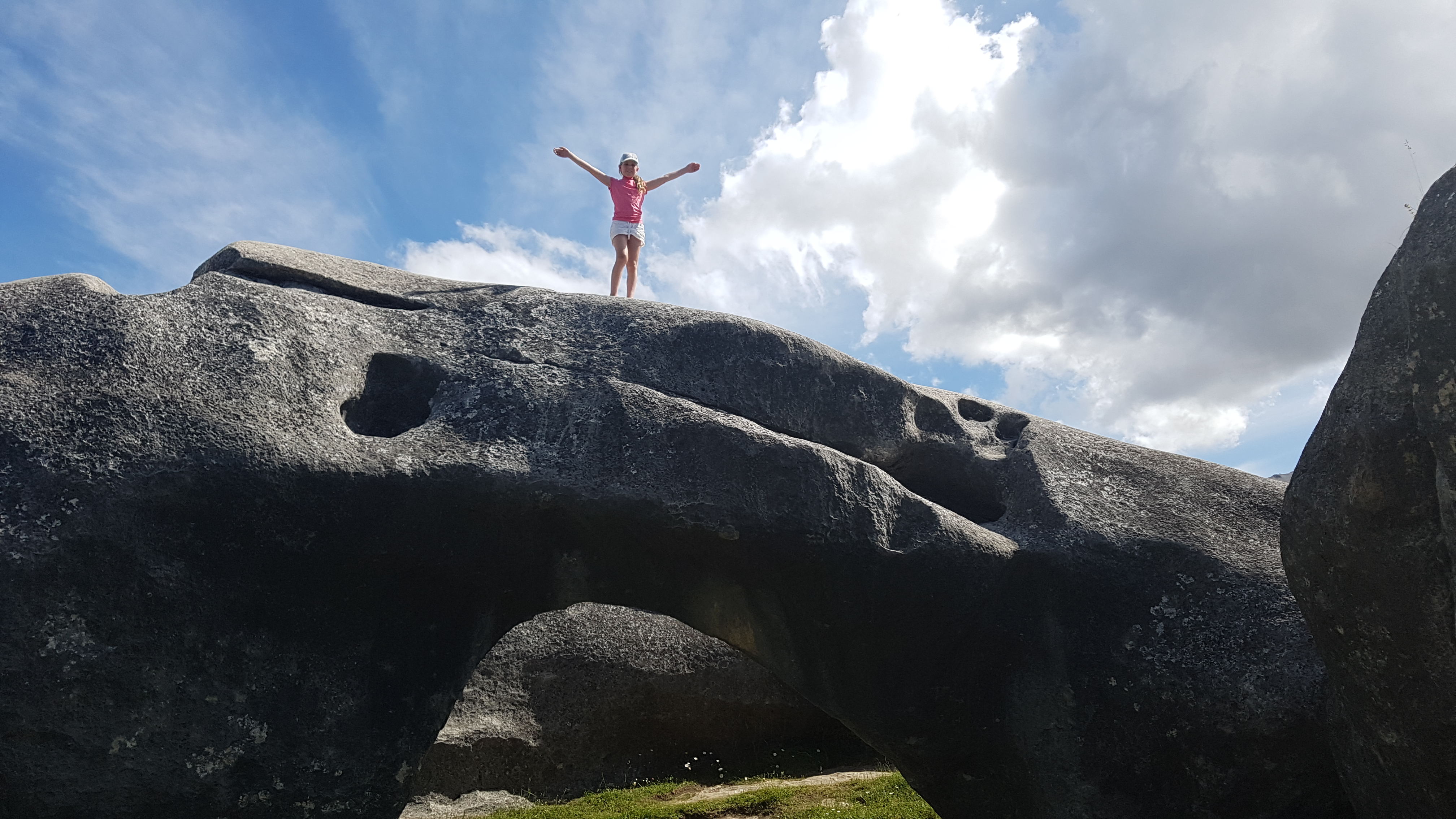Castle Hill/Kura Tawhiti day tour- from Christchurch.