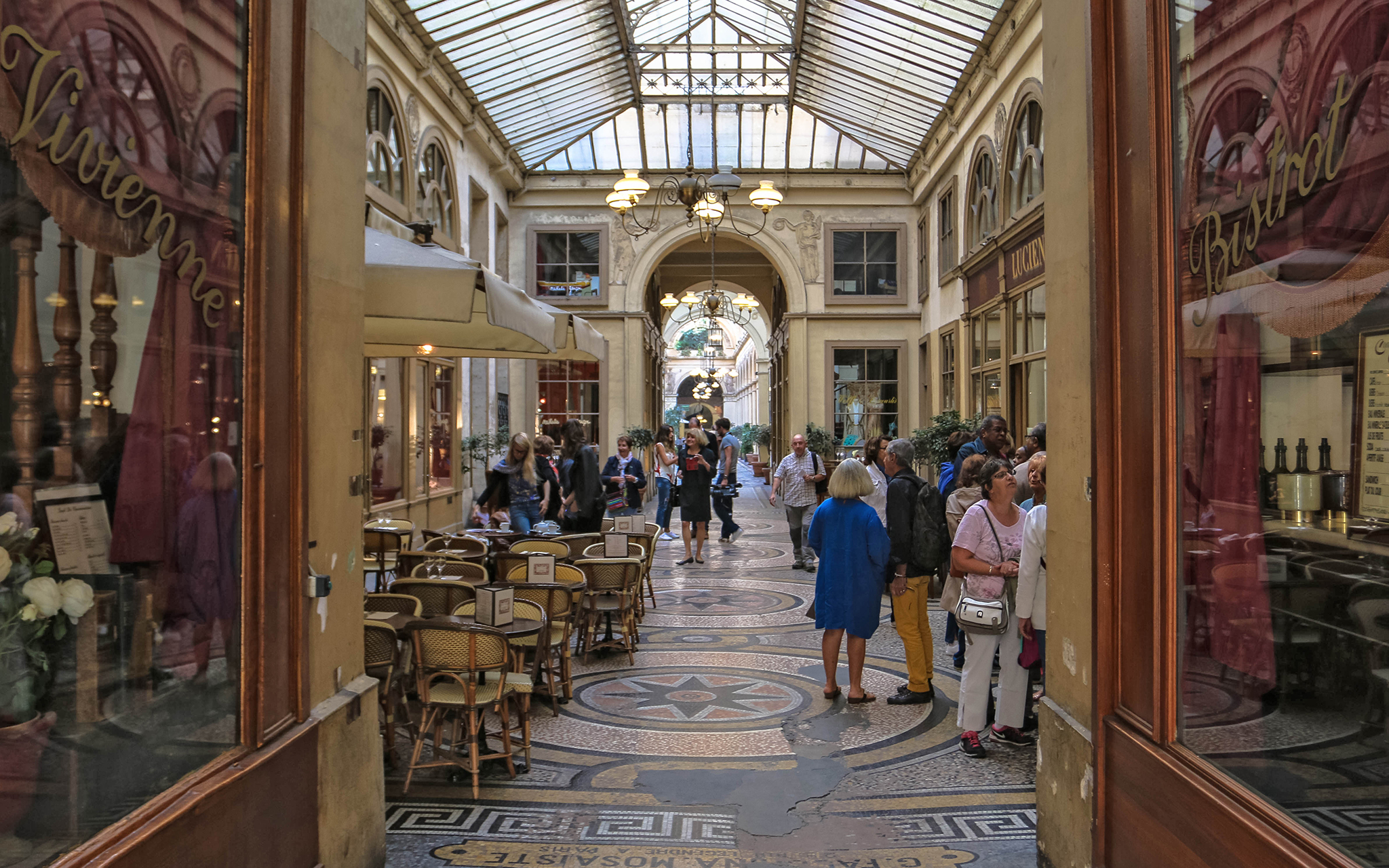 Guided Walking Tour - The Covered Passages: Hidden Treasures & chic shopping