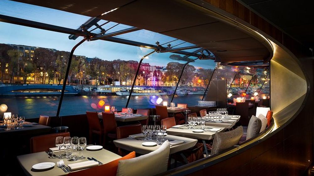 Bateaux Parisiens Seine River Gourmet Dinner & Sightseeing Cruise