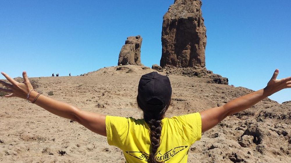 Roque Nublo, volcanoes and local lunch at the Biosphere Reservation