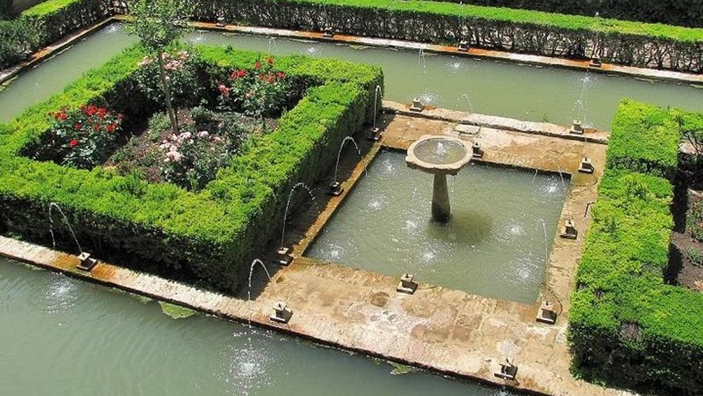 Alhambra, Nasrid Palaces,Generalife and Alcazaba Private Tour