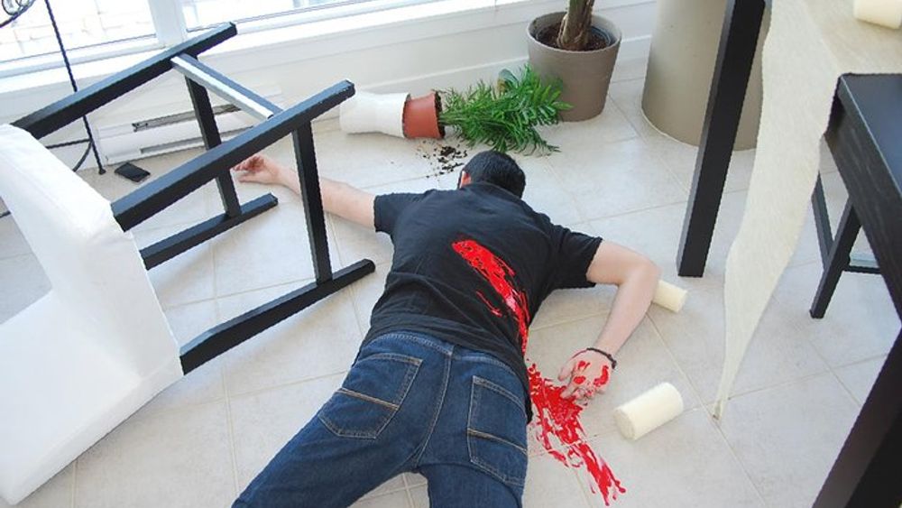 Vancouver Murder Mystery Adventure in Gastown (2-6 Players)