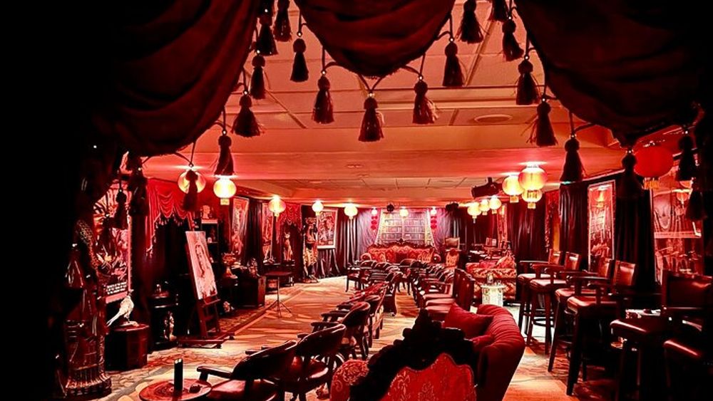 The Magical Mystery Show! at Hilton Waikiki Beach Hotel