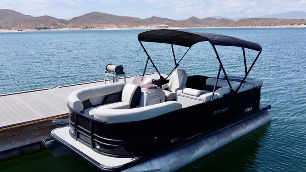 Boat Cruise in Lake Pleasant Arizona