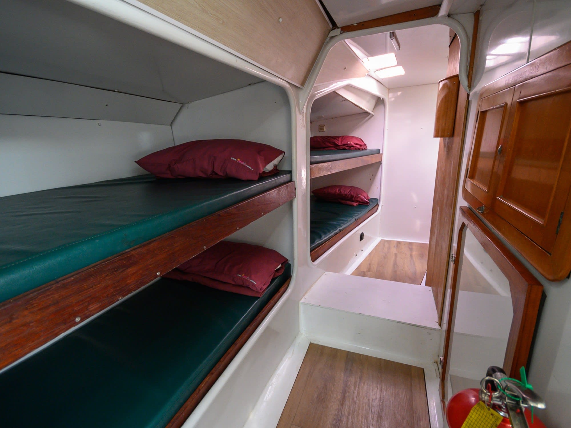 3 Days & 2 Nights Whitsunday Islands Sailing Adventure on Hammer