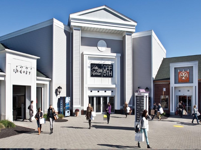 Shopping Tour to Woodbury Common Premium Outlets